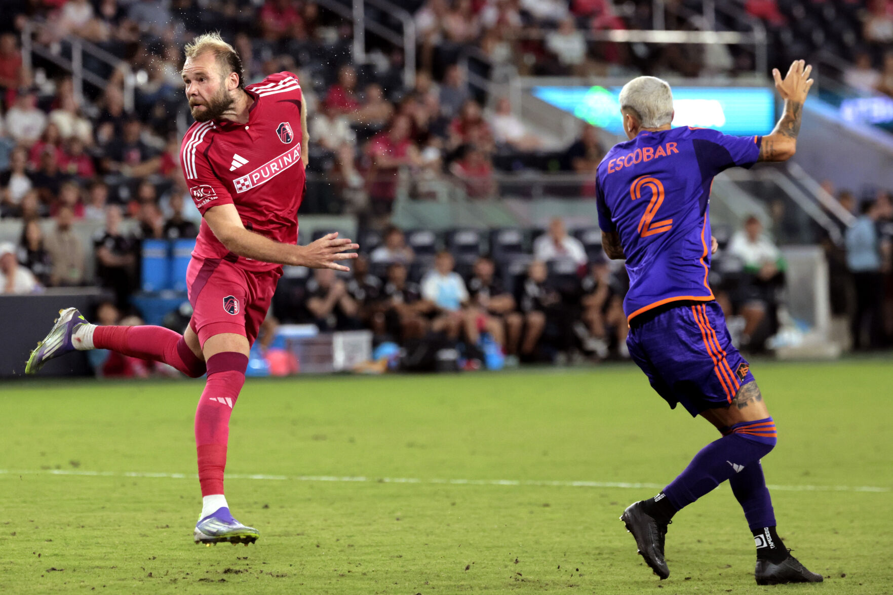 Late rally not enough as 51黑料 City SC falls to Houston 3-2